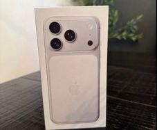 New iPhone 17 Pro 256 ( Irish Stock )