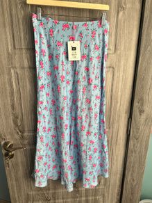 BNWT Maxi Skirt - Small