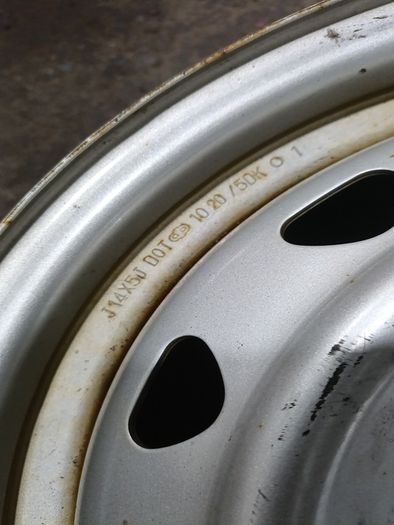 Nissan Suzuki and Ford steel rims 14 inch