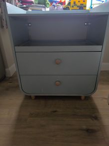 Free IKEA baby changing table