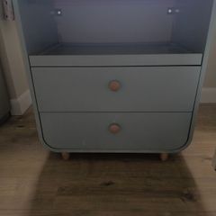 Free IKEA baby changing table