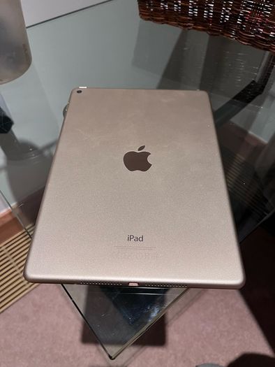 Apple - iPad