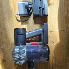 Dyson Dyson V6 (DC56) Handheld Hoover - New battery required
