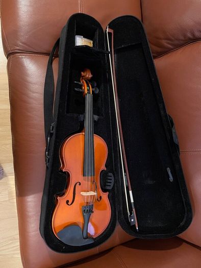 Full size violin / fiddle w/ bow, case, rosin
