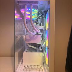 High-end White Gaming Pc | Ryzen 7 9800x3d | Rx 9070 Xt 16gb | 32gb Ddr5 | 2tb Nvme