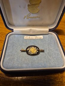 Vintage Cameo White Rose Brooch