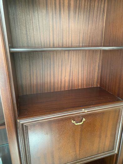 Free Dining Room unit