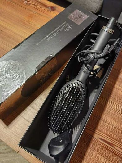 GHD Glide Smoothing Hot Brush