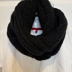 Snood - Black Knitted with Sequins