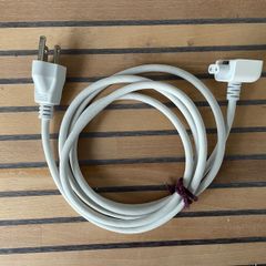 Volex apple power extension cable- new
