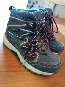 Girl's boots, size 12. Mountain warehouse