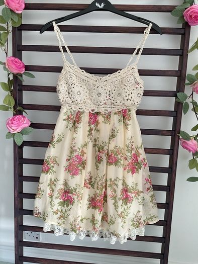 dress cream floral dress Christina v medium