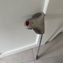 Odyssey White Hot 2-Ball Putter