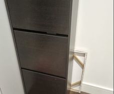 Shoe cabinet