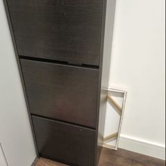 Shoe cabinet