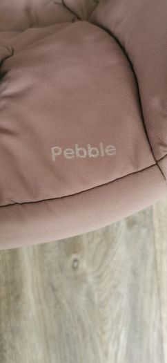 Maxi Cosi Pebble car seat