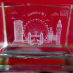London Skyline Eye Souvenir 3D Laser Etched Crystal Glass , Paper Weight Office Display