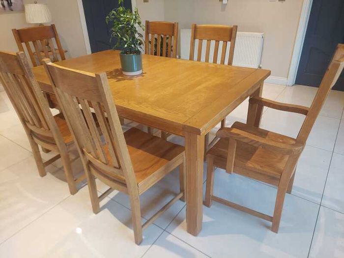 Large Extending Solid Oak Table and 6 Chairs