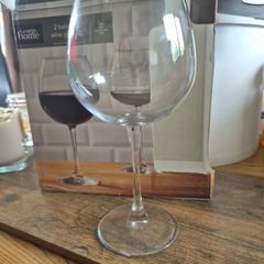 2 Balloon Wine Glasses