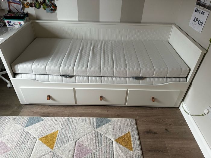 ikea hemnes bed with mattresses