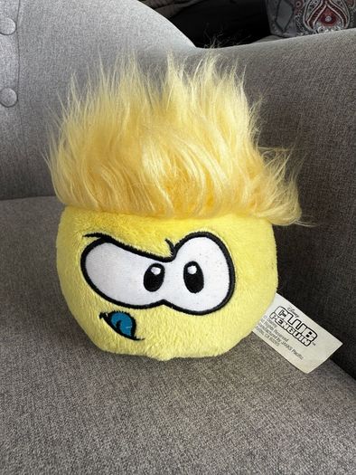 Club Penguin yellow puffle