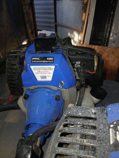 HBM machines leafblower and 2 multifunction strimm