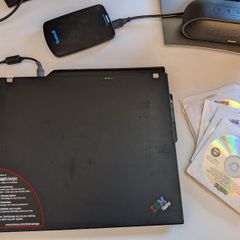 Lenovo ThinkPad T60 Retro Laptop plus 5 IBM recovery CD's