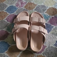 Size uk 7 Eur 40 sandals