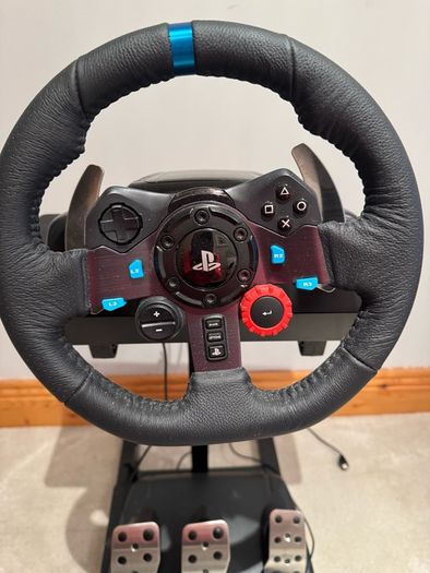 Logitech steering wheel pedals and gear shifter