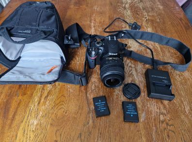 Nikon D3200 with 18-55mm Lens