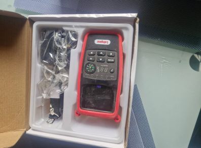 Labgear Satellite meter.