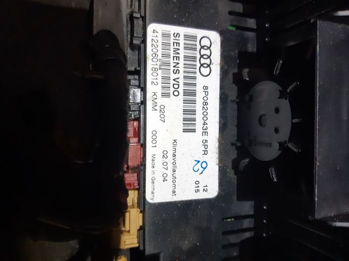 Audi A3 8p Mk2 2004-2008 Heater Climate Control Panel Switch 8p0820043e