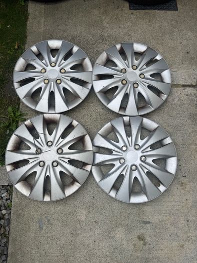hub caps R16