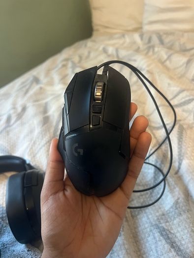 gaming mouse logitech G502 HERO