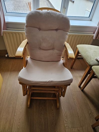 Nursing chair