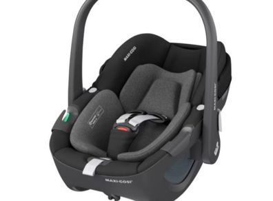 Maxi Cosi Pebble 360 Seat and Family 360 Base