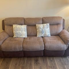 Suite of furniture (3+2)