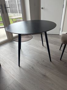 Round 100cm kitchen dining table with four chairs