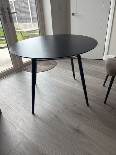 Round 100cm kitchen dining table with four chairs