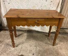 Hall / Side table