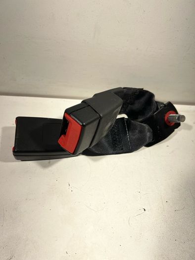 Nissan Leaf 2015 Rear Right Seat Belt Buckle A1l1b61g