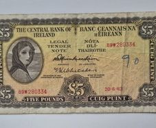 Lady Lavery 5 Pound Banknote 1963.