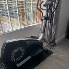 eliptical cross trainer
