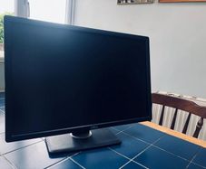 Computer Screen - Dell UltraSharp IPS monitor