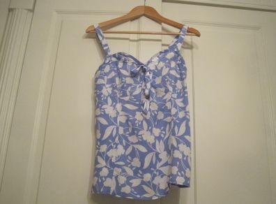 Blue/White Patterned Top