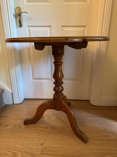 Solid Pine Round Occasional Table / Tripod Pedestal Side Table
