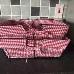 2x Metal picnic baskets