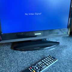 Toshiba 19" tv with Remote