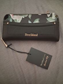 River island purse