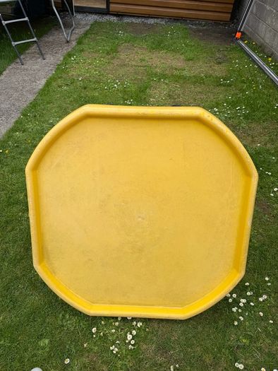 Tuff tray & stand